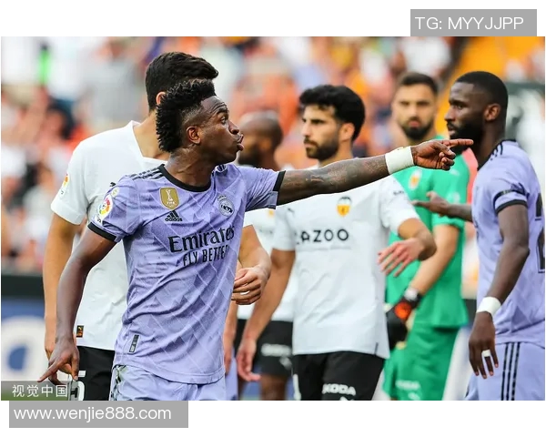 维尼修斯社媒公开回应近期争议事件引发各界热议与持续关注